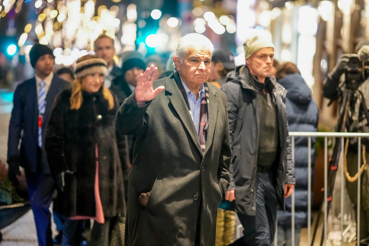 Presidente Mulino desde Oslo: ‘El vestido de María Corina lo traje de Panamá’