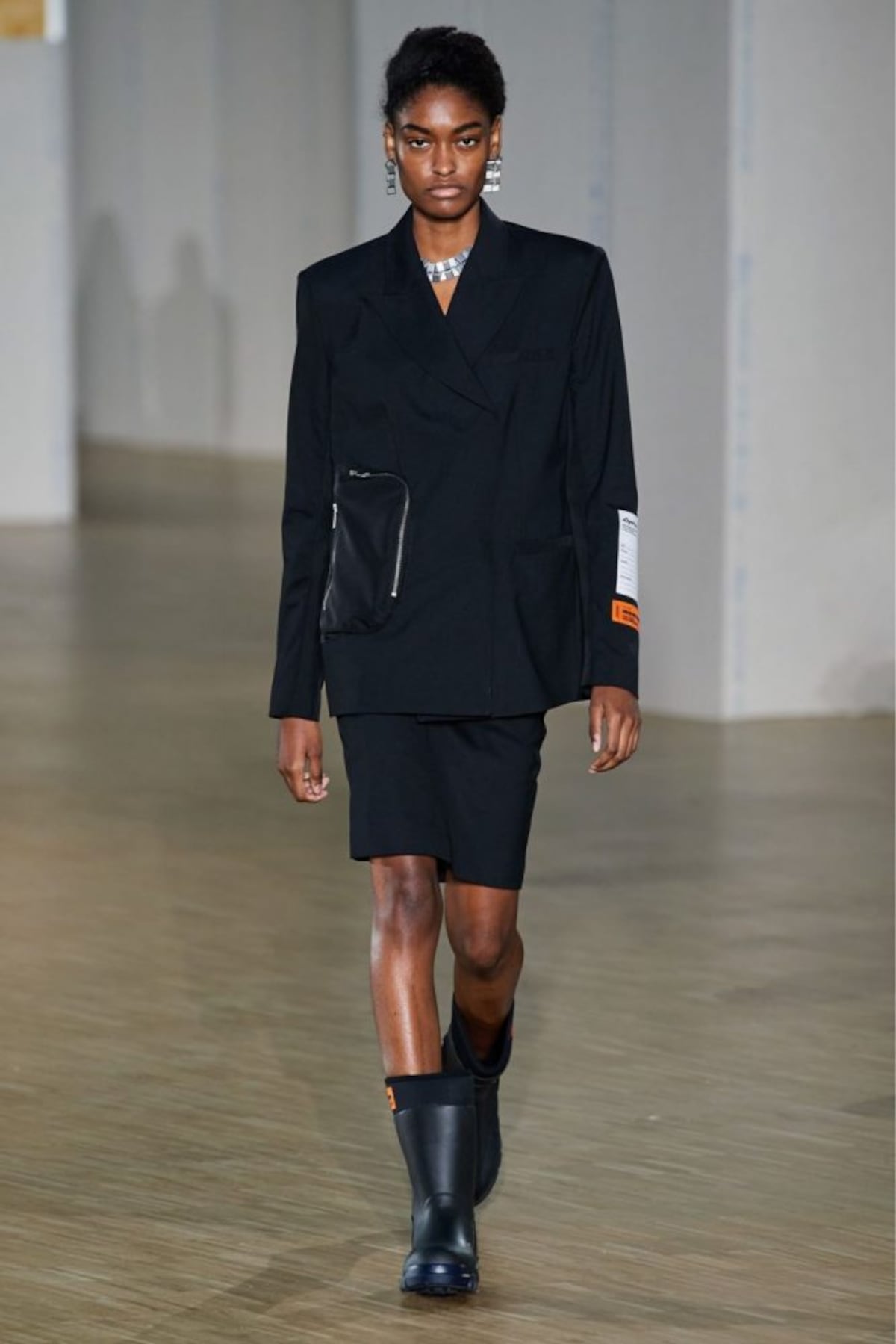 La modelo colonense Hilary Cerezo: ‘Por mi estatura y lo delgada que soy, me va muy bien en París’