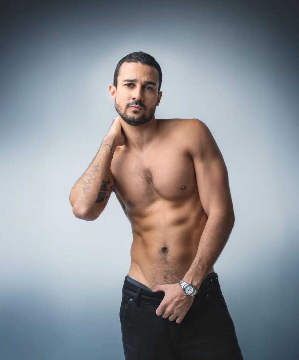 ‘Es mejor pedir perdón que pedir permiso’, la filosofía de Robert Spratt, vocalista de Entre Nos