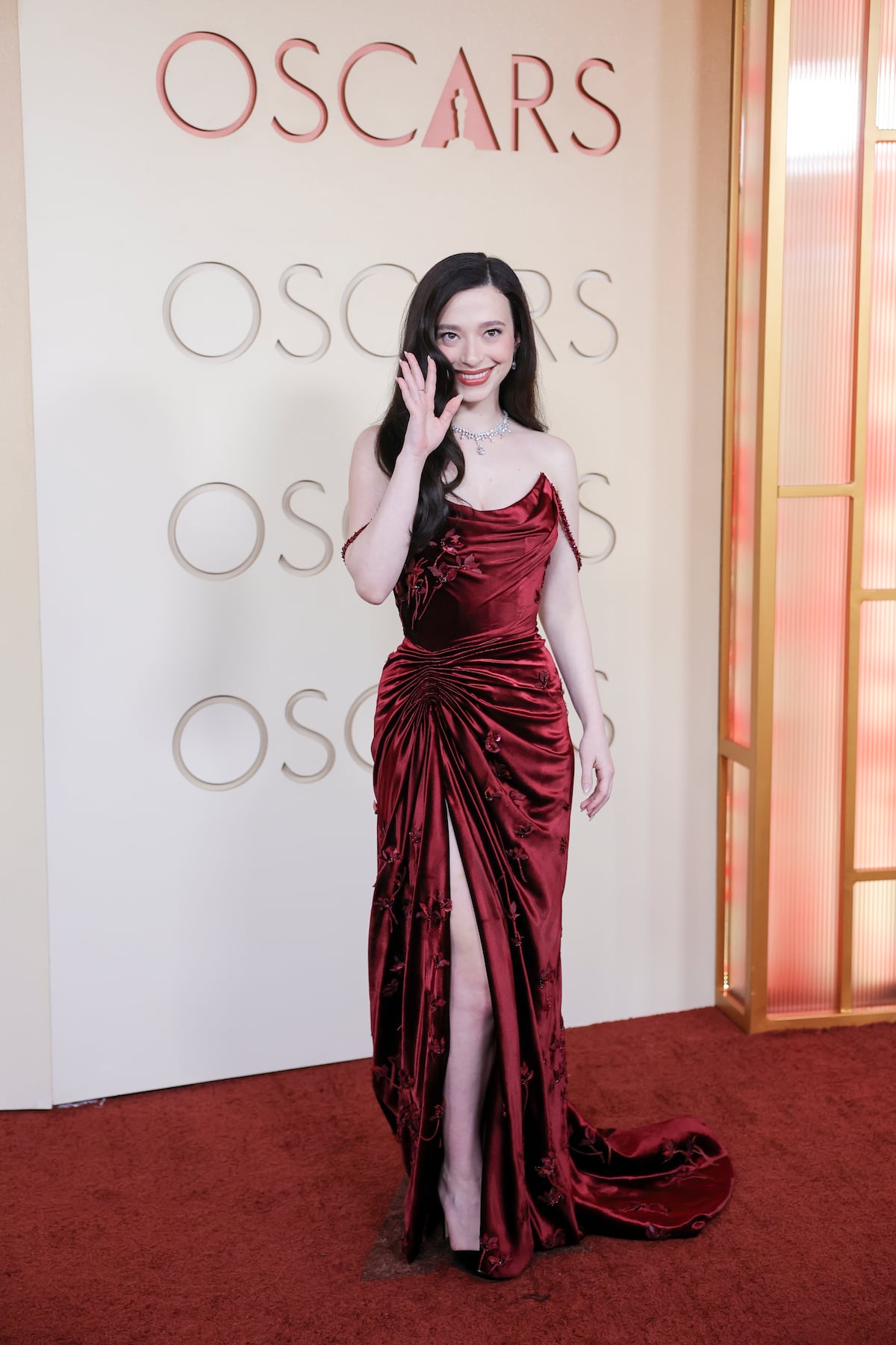 De colores en los Óscar: 10 ‘looks’ que iluminaron la alfombra roja