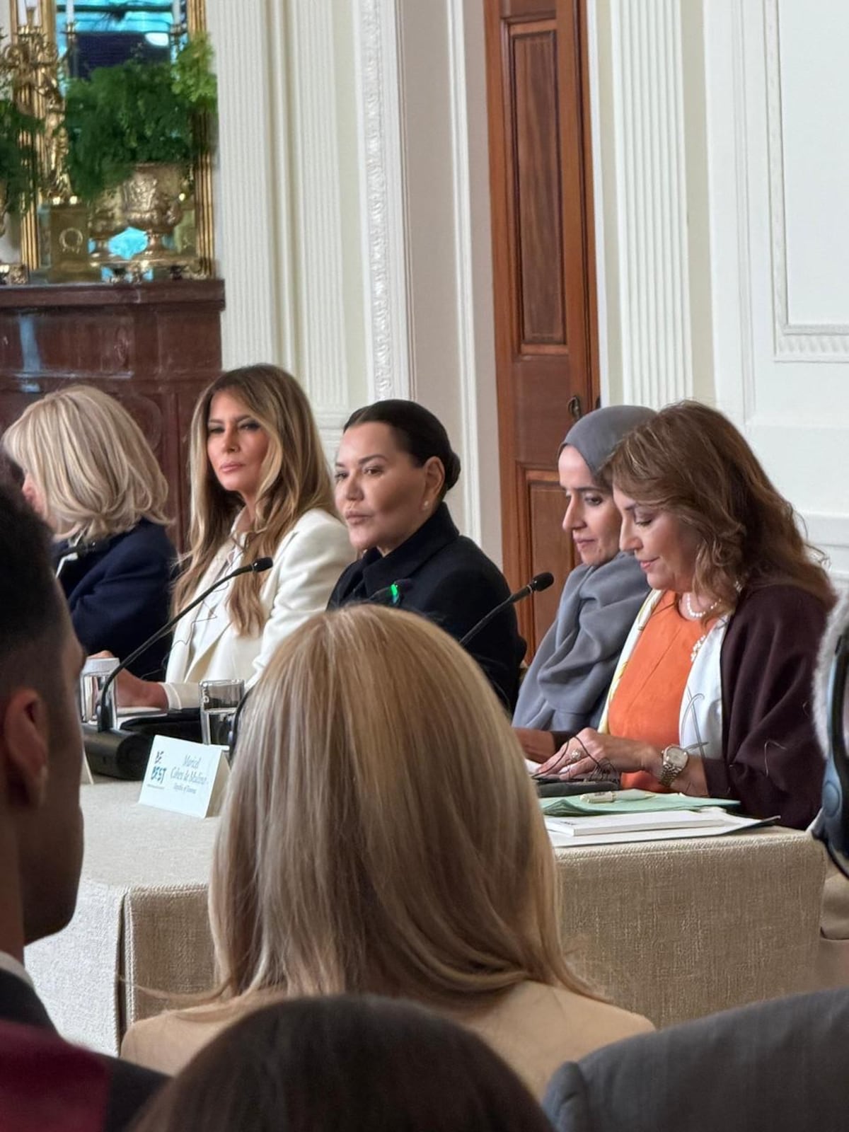 Maricel de Mulino, Melania Trump y un robot humanoide se reúnen en encuentro de primeras damas en la Casa Blanca 