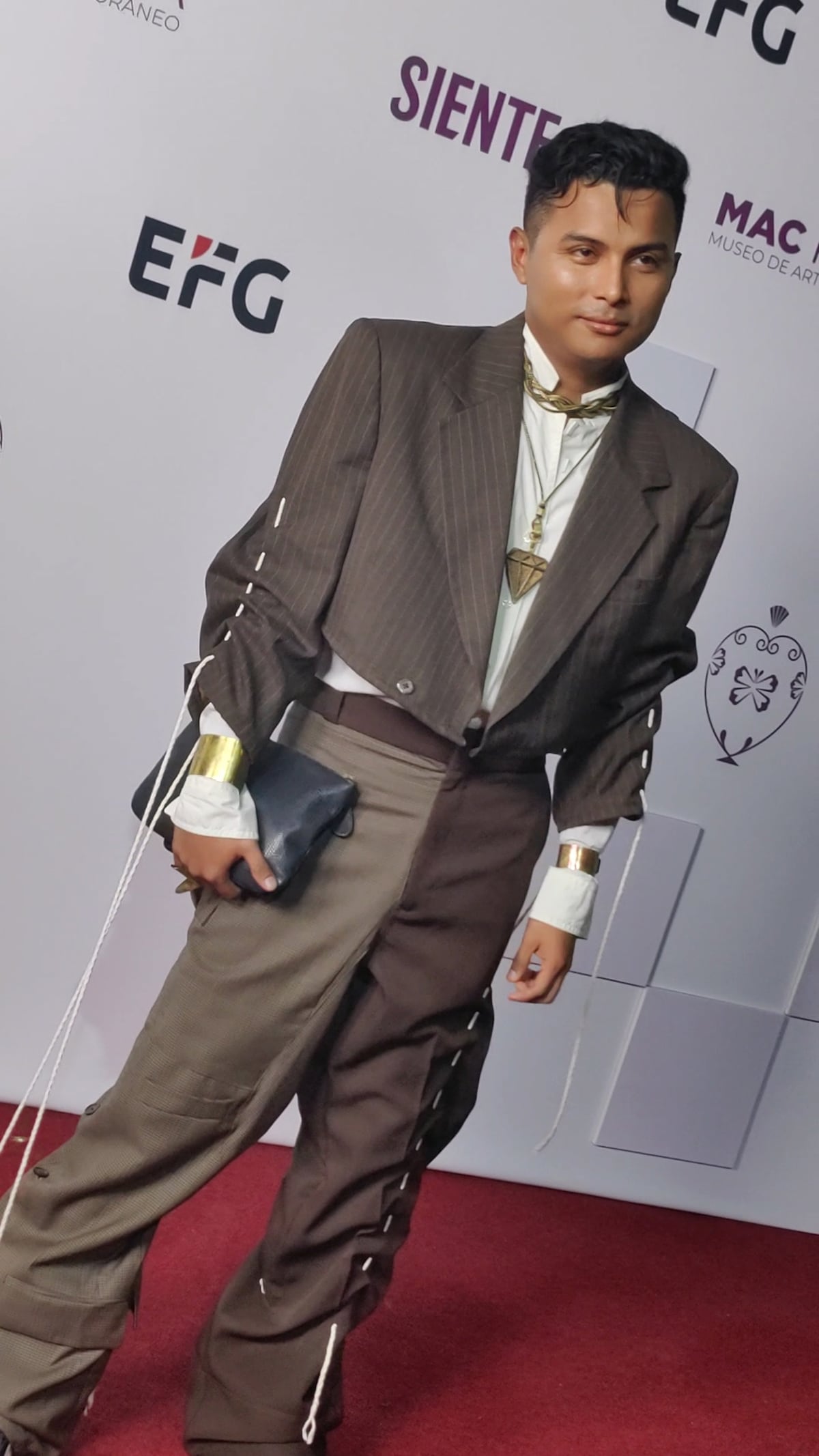 El glamour de antes, ahora: La alfombra roja de la MAC gala