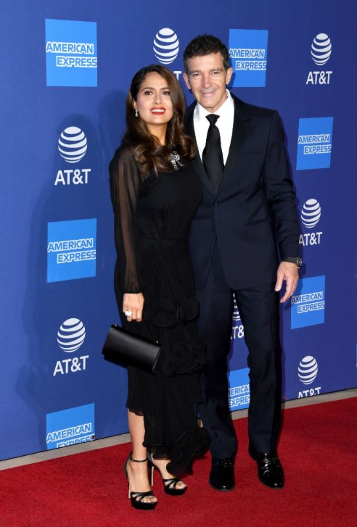 Jennifer López, Charlize Theron y otras celebridades que deslumbraron en Palm Springs