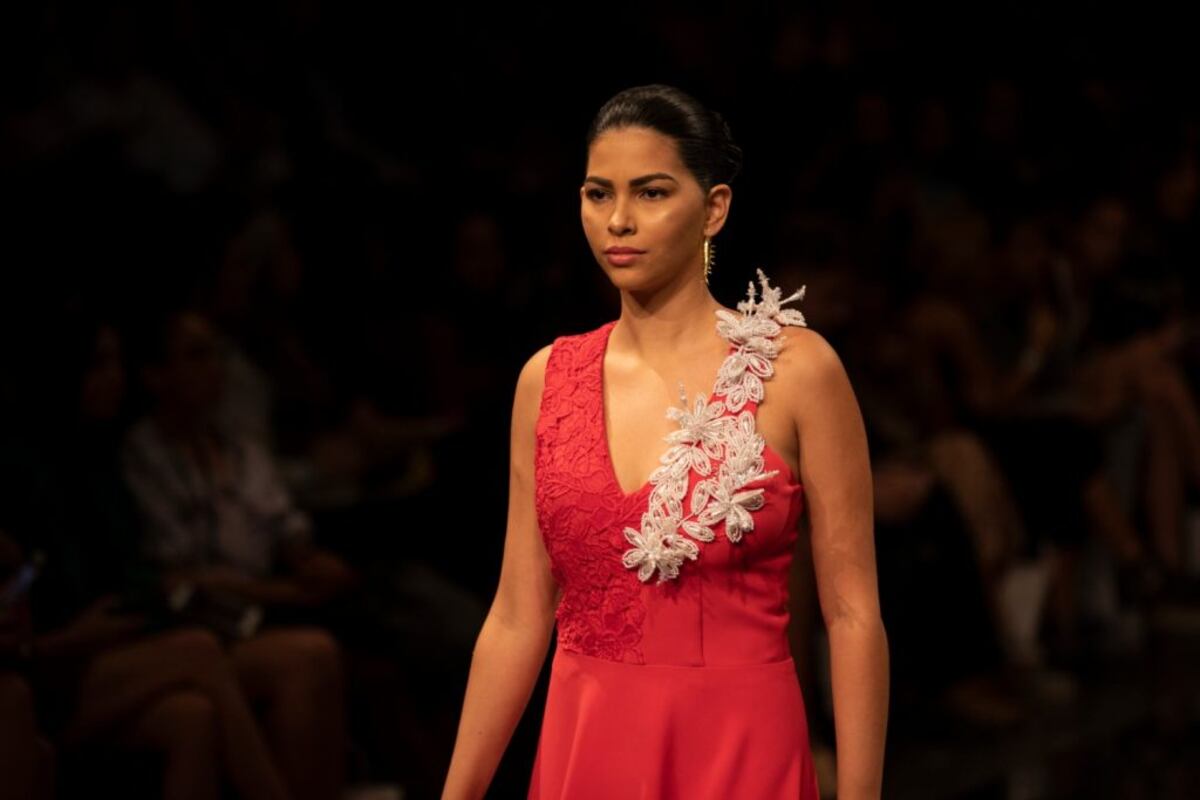 El desfile de tembleques de Verónica Angel para el Fashion Week Panamá 2018