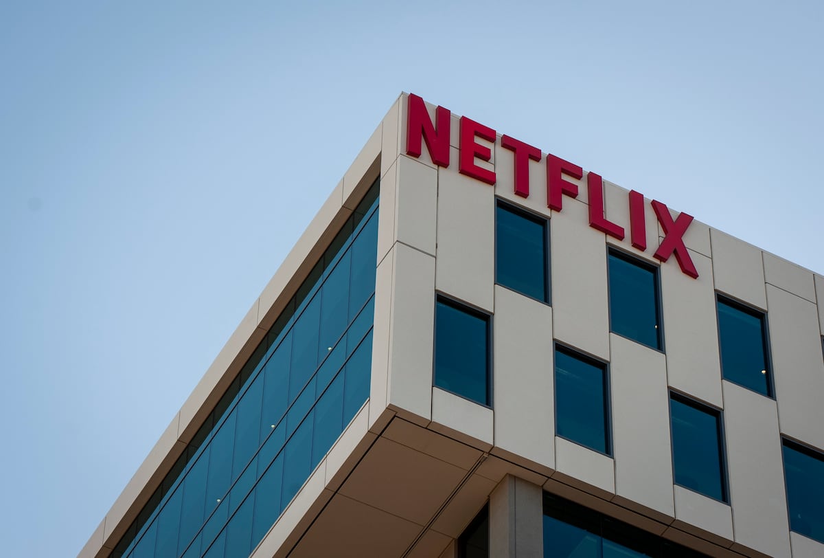 Netflix revela que se ha usado IA generativa en unos 300 de sus proyectos este año
