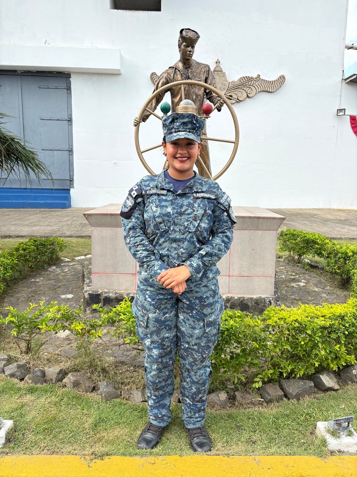 La doble misión de Ana: una madre joven y uniformada del Senan