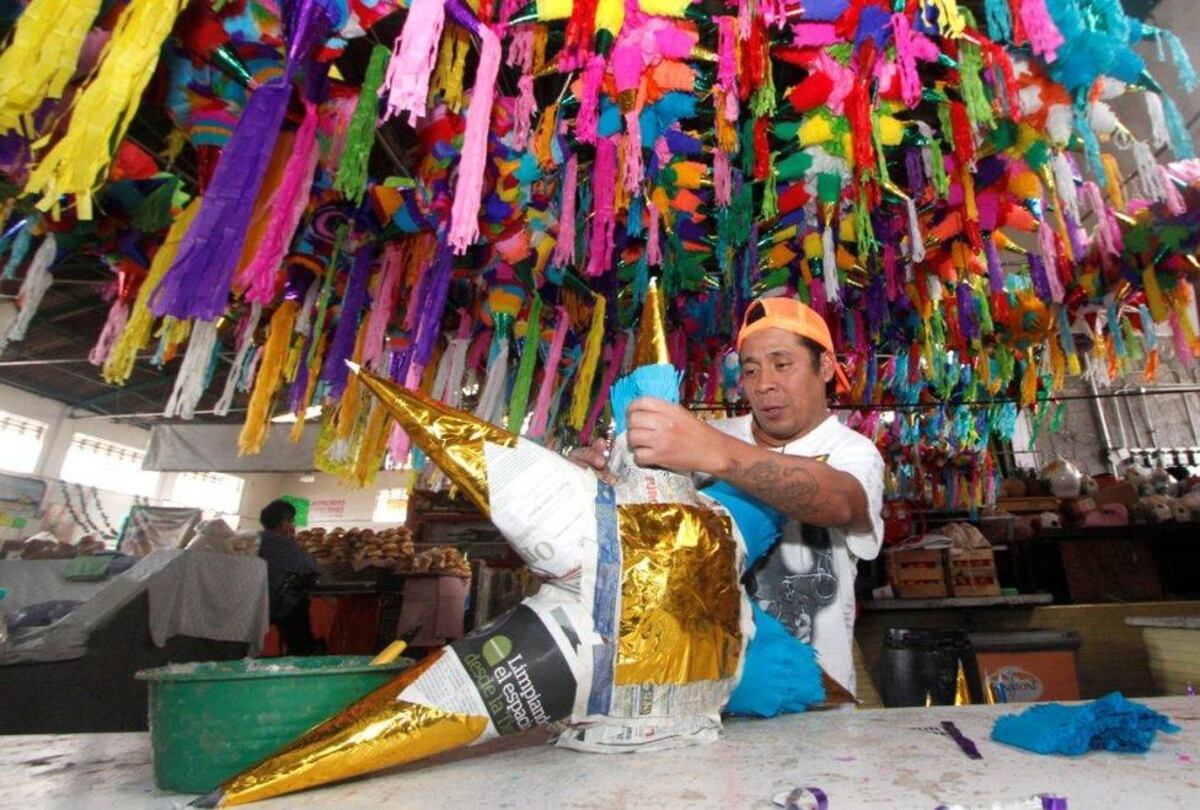 Usar panty rosa, comer lentejas, tirar un balde de agua... Tradiciones de Año Nuevo en diferentes países