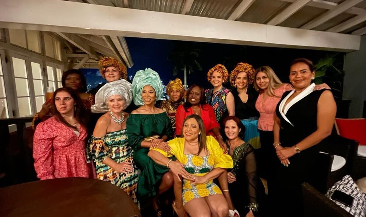 La despedida de soltera de Kayra Harding, la diputada que se convertirá en princesa