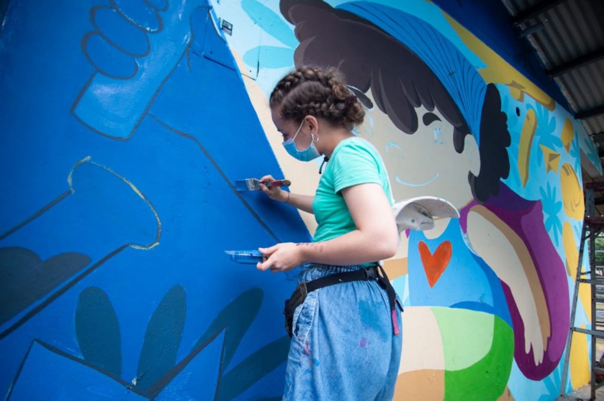Una voz visual por las mujeres, murales en el parque Omar