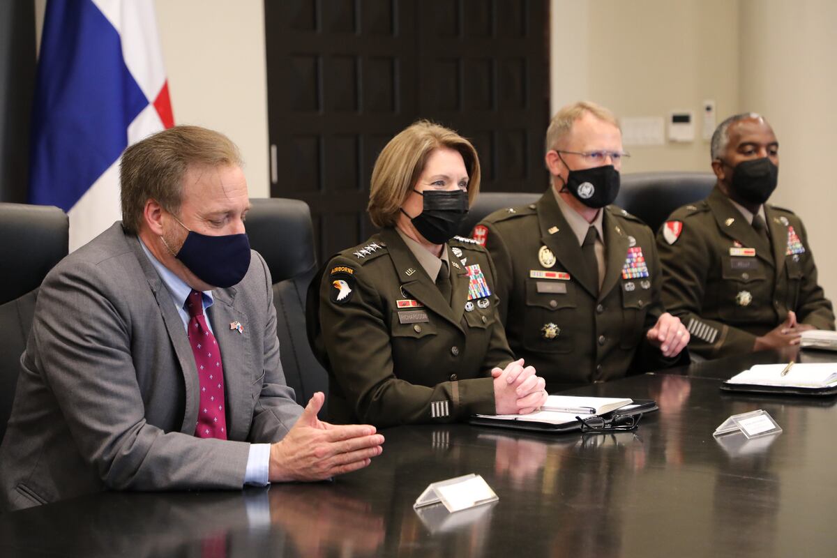General Laura Richardson, primera mujer jefa del Comando Sur de EE.UU., de visita en Panamá