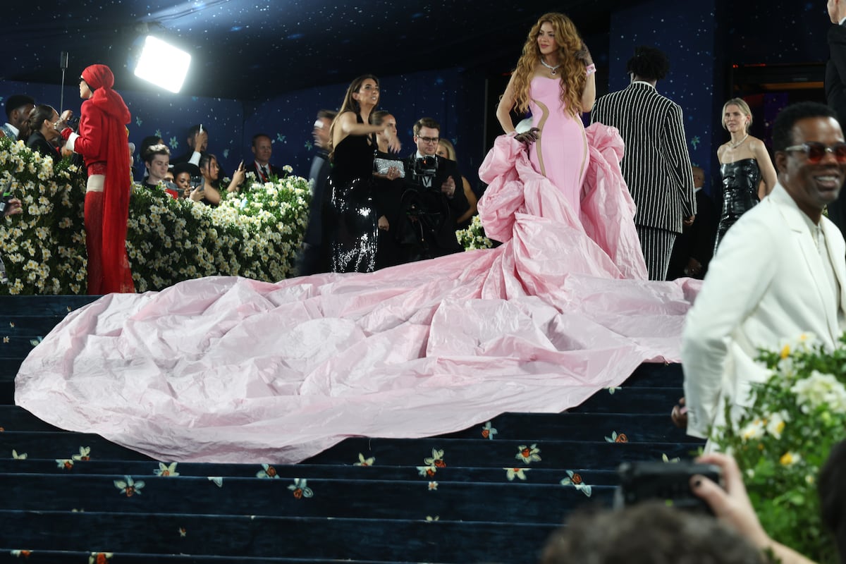 Shakira, de rosado chicle en la Met gala
