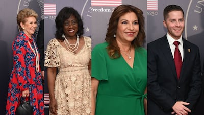 El look de Mayer Mizrachi, Mireya Moscoso y demás invitados a la alfombra roja de la recepción por los 250 años de la independencia de Estados Unidos