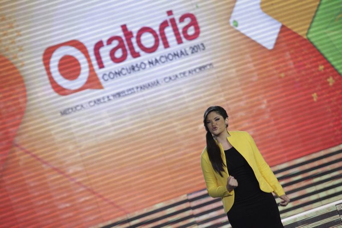 Tres líderes panameñas después del Concurso Nacional de Oratoria