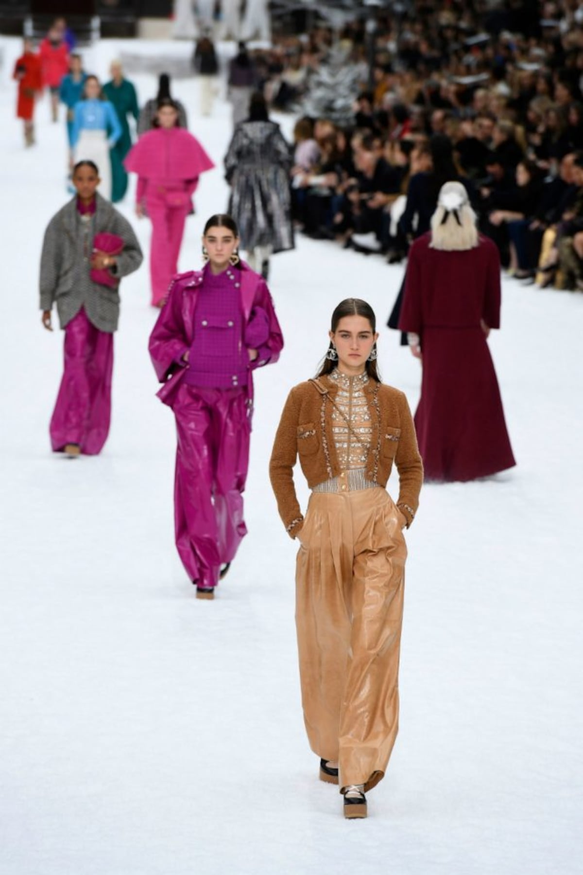 Chanel presenta el último desfile diseñado por Lagerfeld