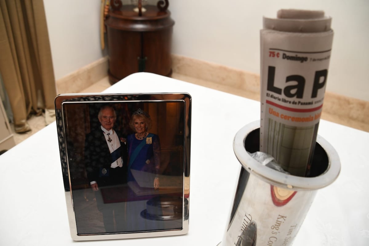 Un brindis en honor a los reyes Carlos III y Camila