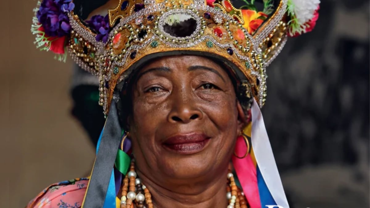 Una reina en portada de revista ELLAS: Delia Barrera, símbolo del Festival de la Pollera Congo de Portobelo