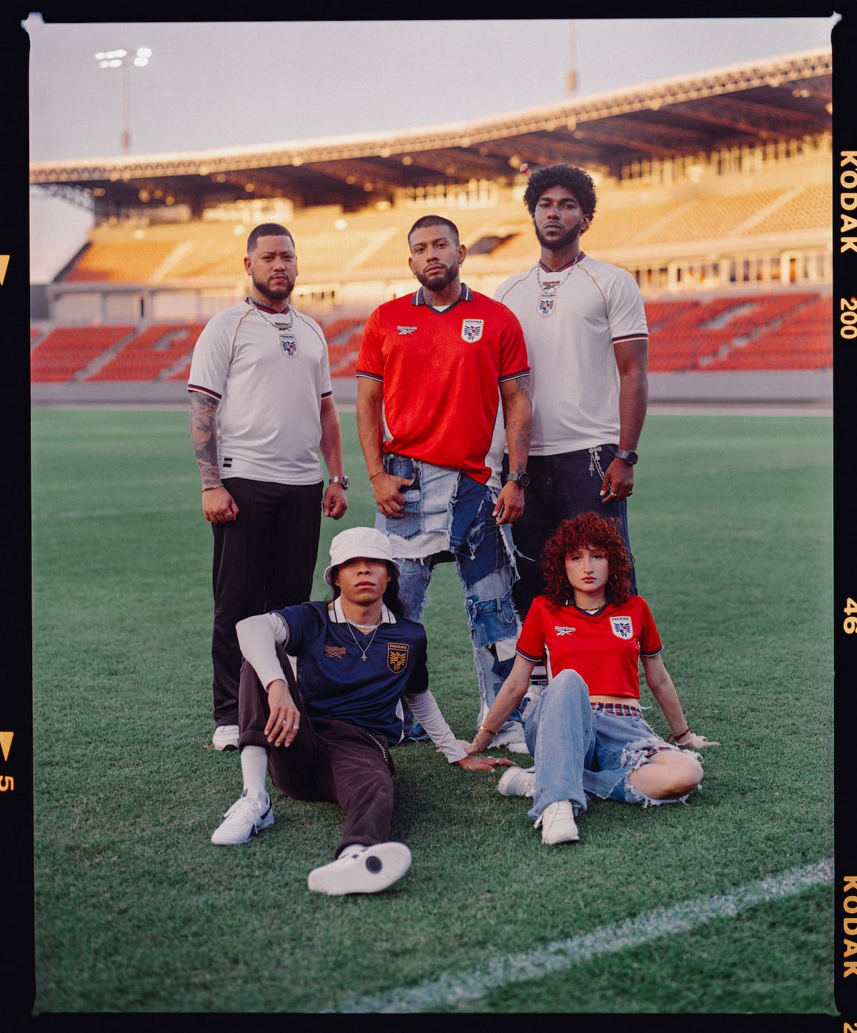 El águila harpía, un rojo más intenso bajo el sol y el ‘crop top’: el ADN del diseño de la nueva camiseta de la Selección de Panamá