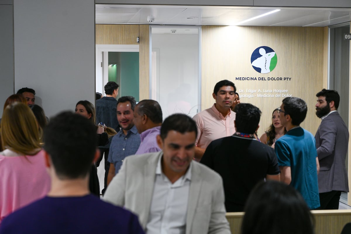 Dr. Edgar Luna inaugura nuevo consultorio de Medicina del Dolor en The Panama Clinic