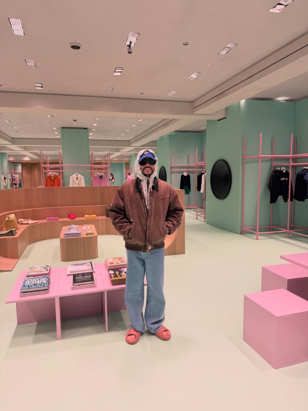 Bad Bunny y Zara lanzan una colaboración exclusiva en Puerto Rico (y pronto sabremos si llega a Panamá)
