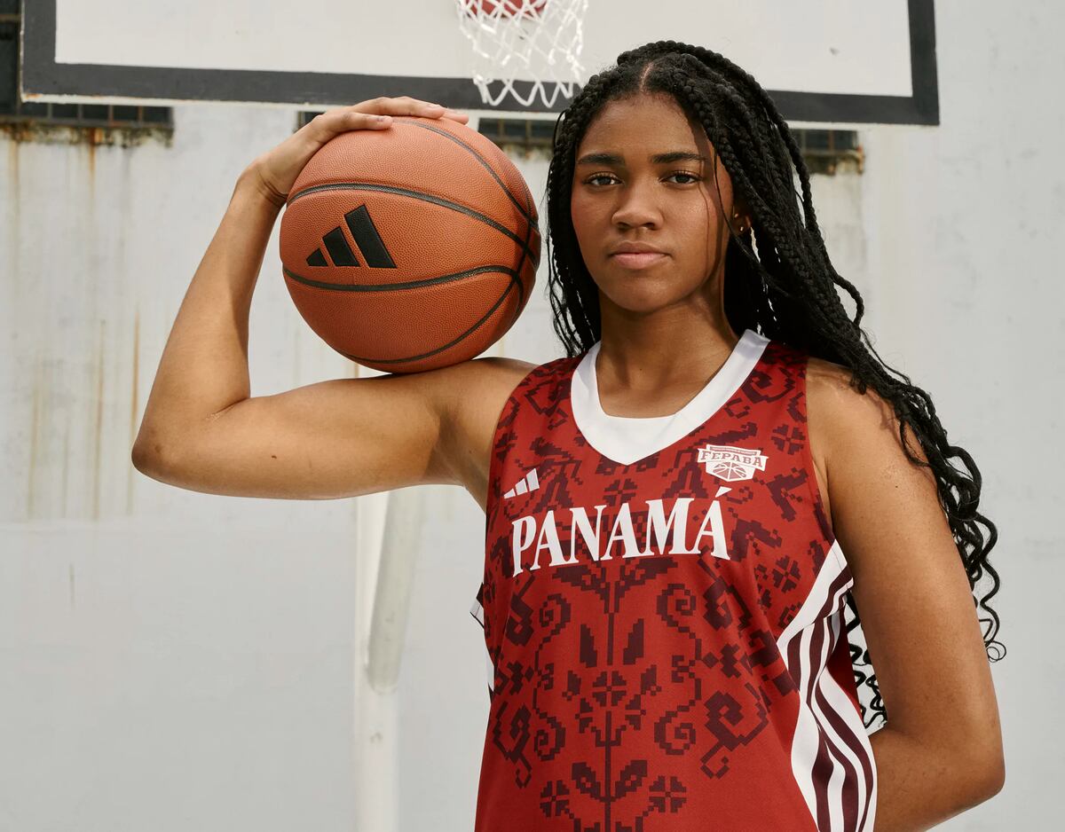 Inspirada en la pollera: Así es la nueva camiseta de la Selección de baloncesto de Panamá