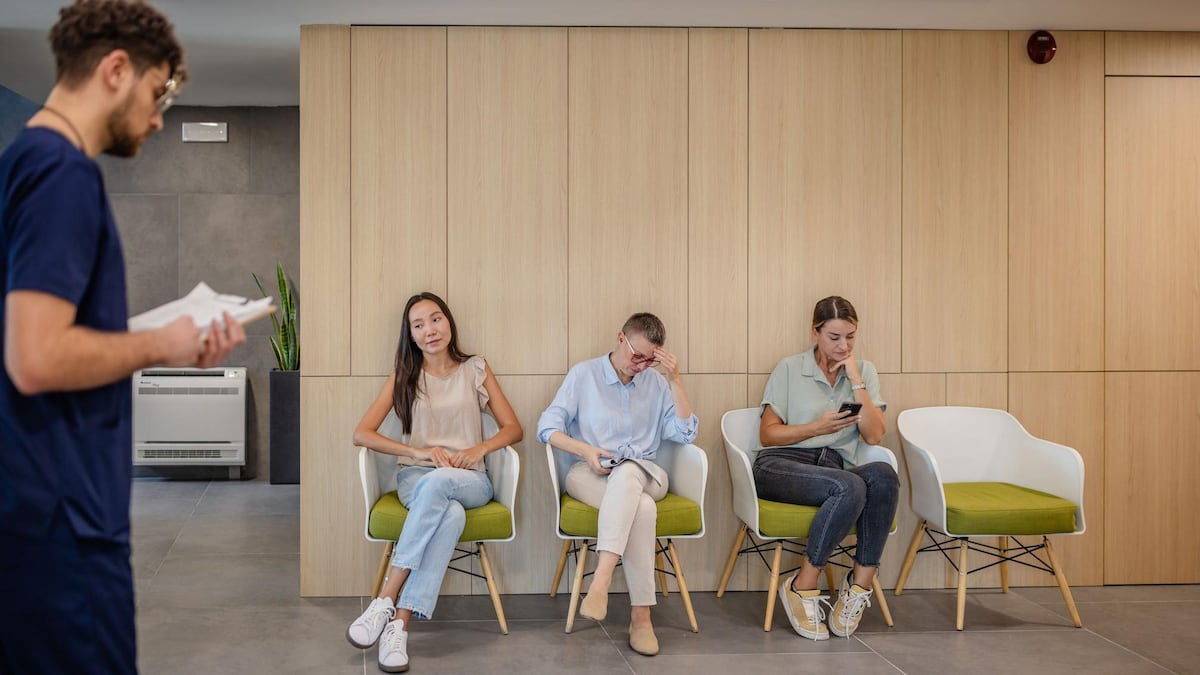 “Mi psicólogo de IA me ayudó a superar momentos difíciles”: los riesgos y beneficios de usar un chatbot como terapeuta