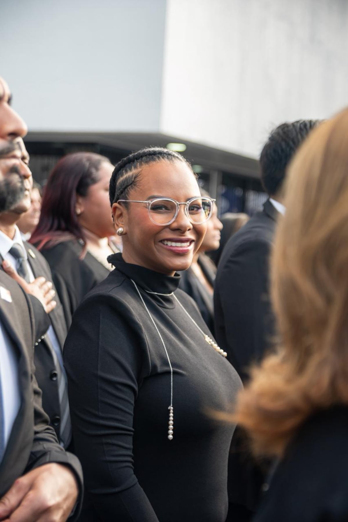 Las trenzas ‘canrols’ de la diputada Walkiria Chandler en la instalación de la Asamblea Nacional