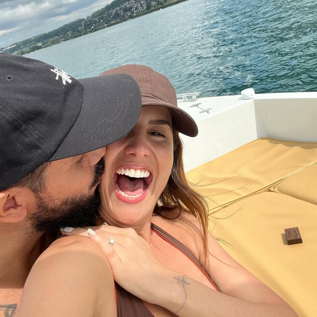 La boda civil de la presentadora panameña Andrea Pérez Meana en un restaurante japonés en la ciudad