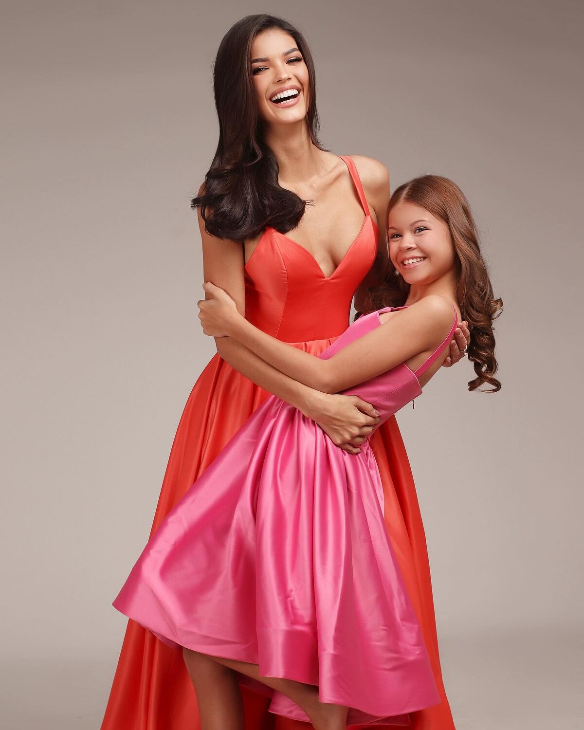 Las madres que compiten por la corona de Miss Universo 2024