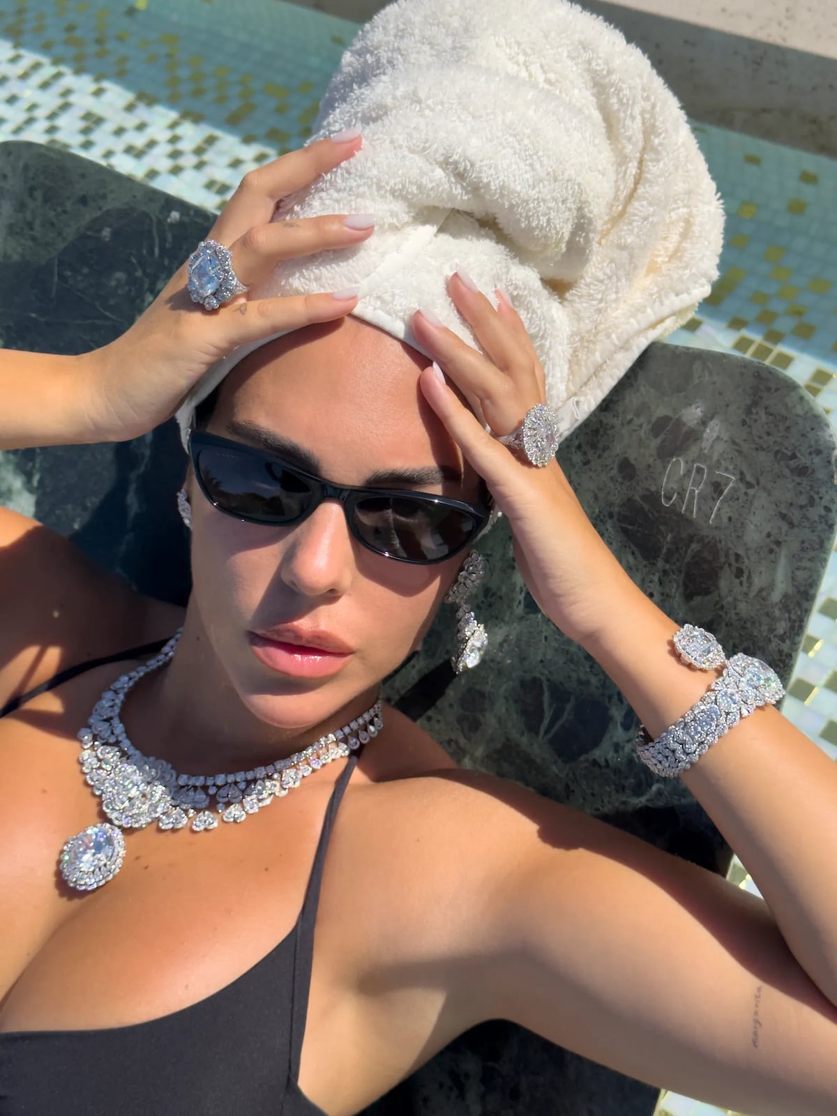 Cristiano Ronaldo y Georgina Rodríguez se casan vestidos de Gucci y con joyería valorada en más de 70 millones de dólares
