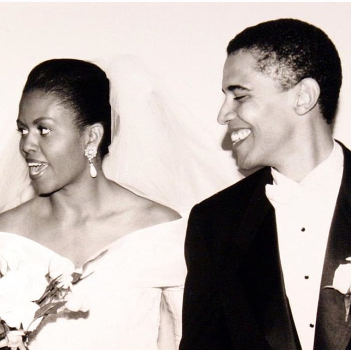 Barack y Michelle Obama festejan 32 años de casados