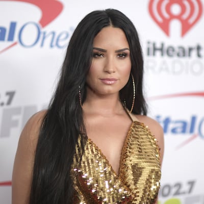 Demi Lovato está despierta y en recuperación