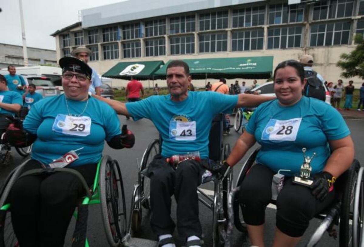 Carrera sobre sillas de ruedas 2017