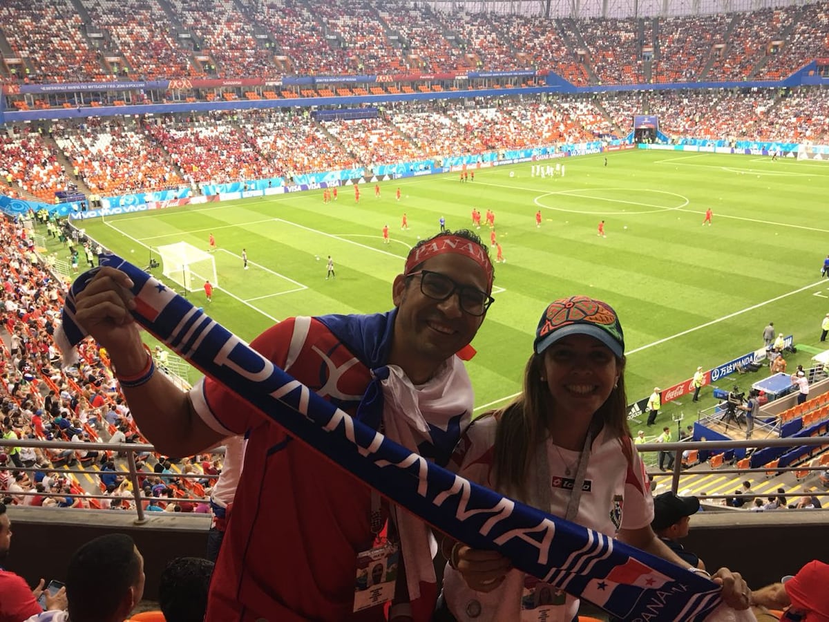 En Rusia la gente se toma fotos con los panameños