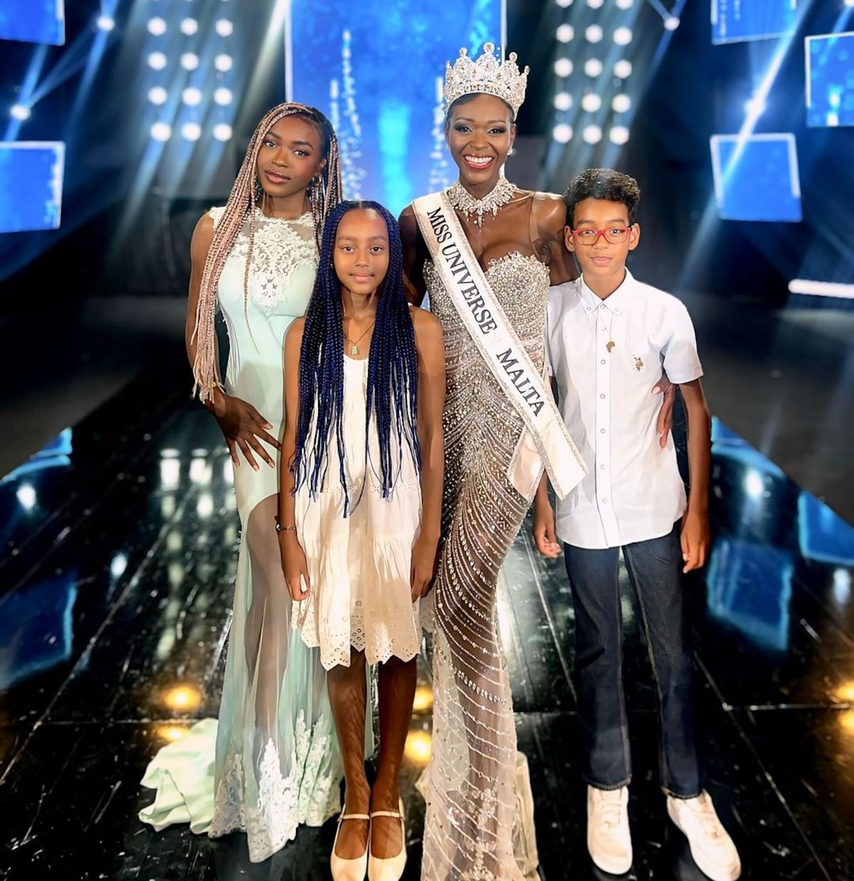 Las madres que compiten por la corona de Miss Universo 2024