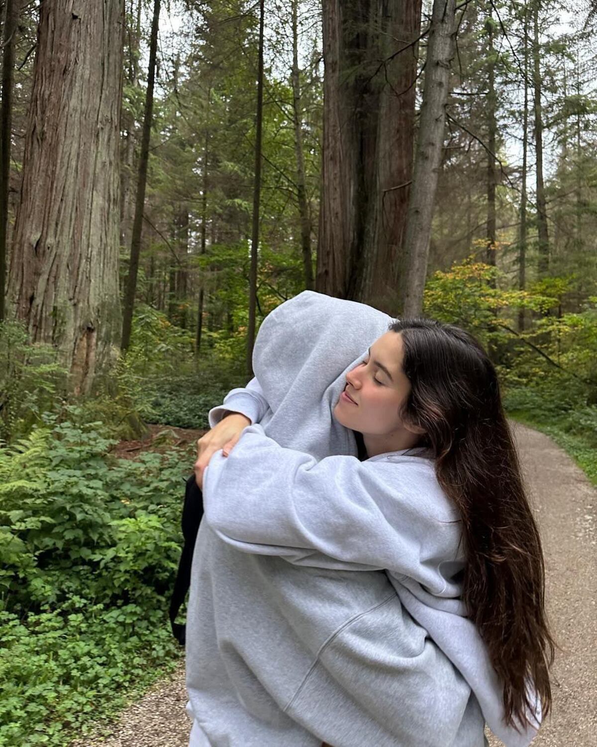 Miss Universe 2014, Paulina Vega, reveló que se casó y que es madre de una niña 