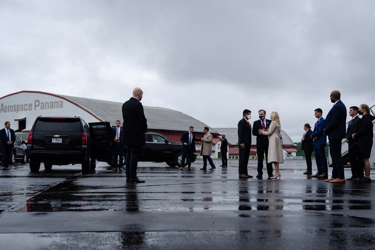 FOTOS: Jill Biden ya está en Panamá; Yazmín de Cortizo y su hija la reciben en Presidencia