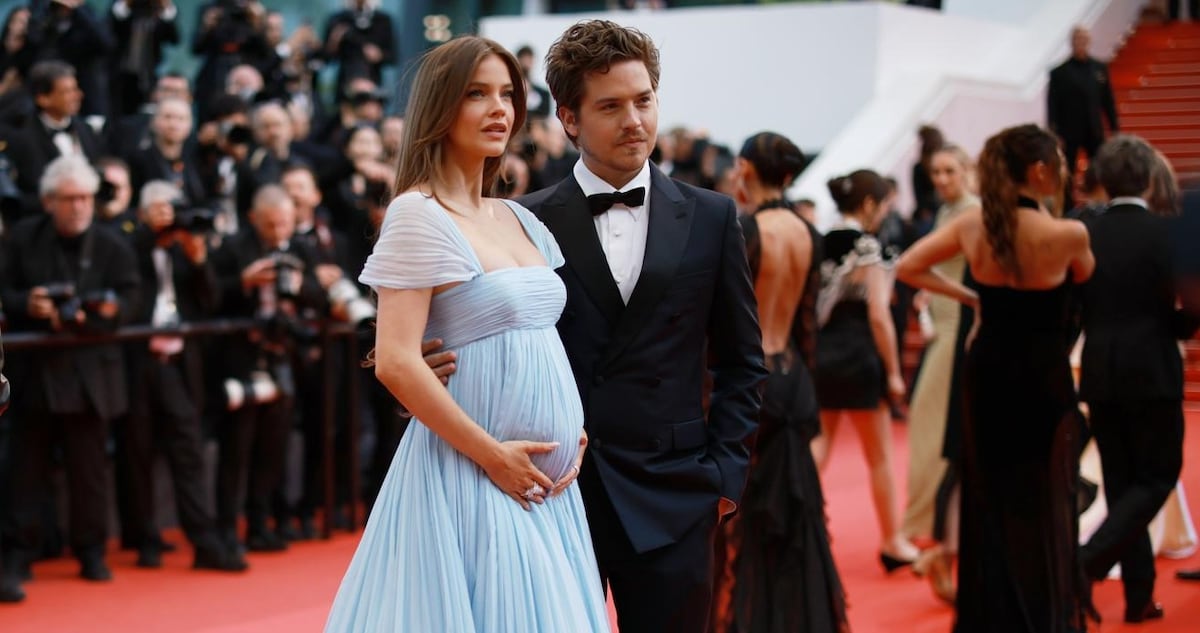 El actor Dylan Sprouse y la modelo Barbara Palvin anuncian en Cannes que esperan su primer hijo