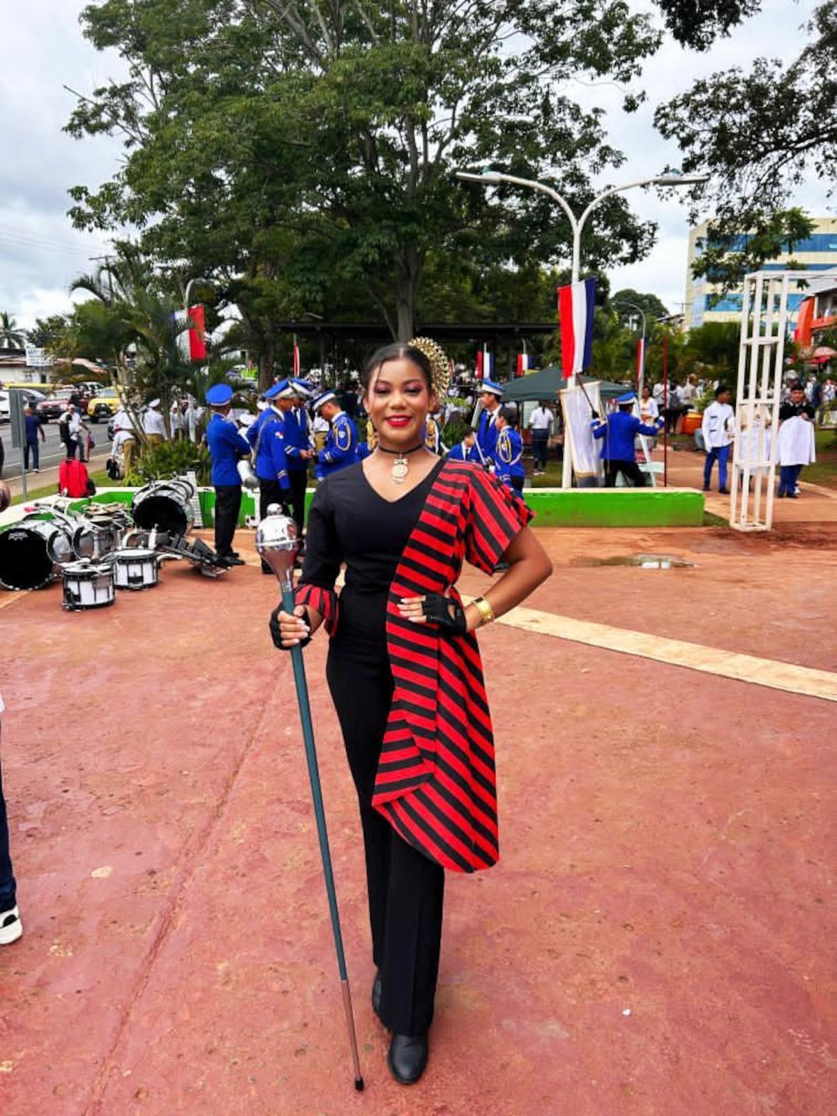 Tambor mayor, con estilo y patriotismo (parte 3)