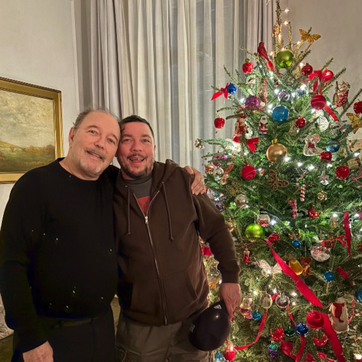 ‘¡Igualitos!’, Rubén Blades comparte foto navideña junto a su hijo Joseph 