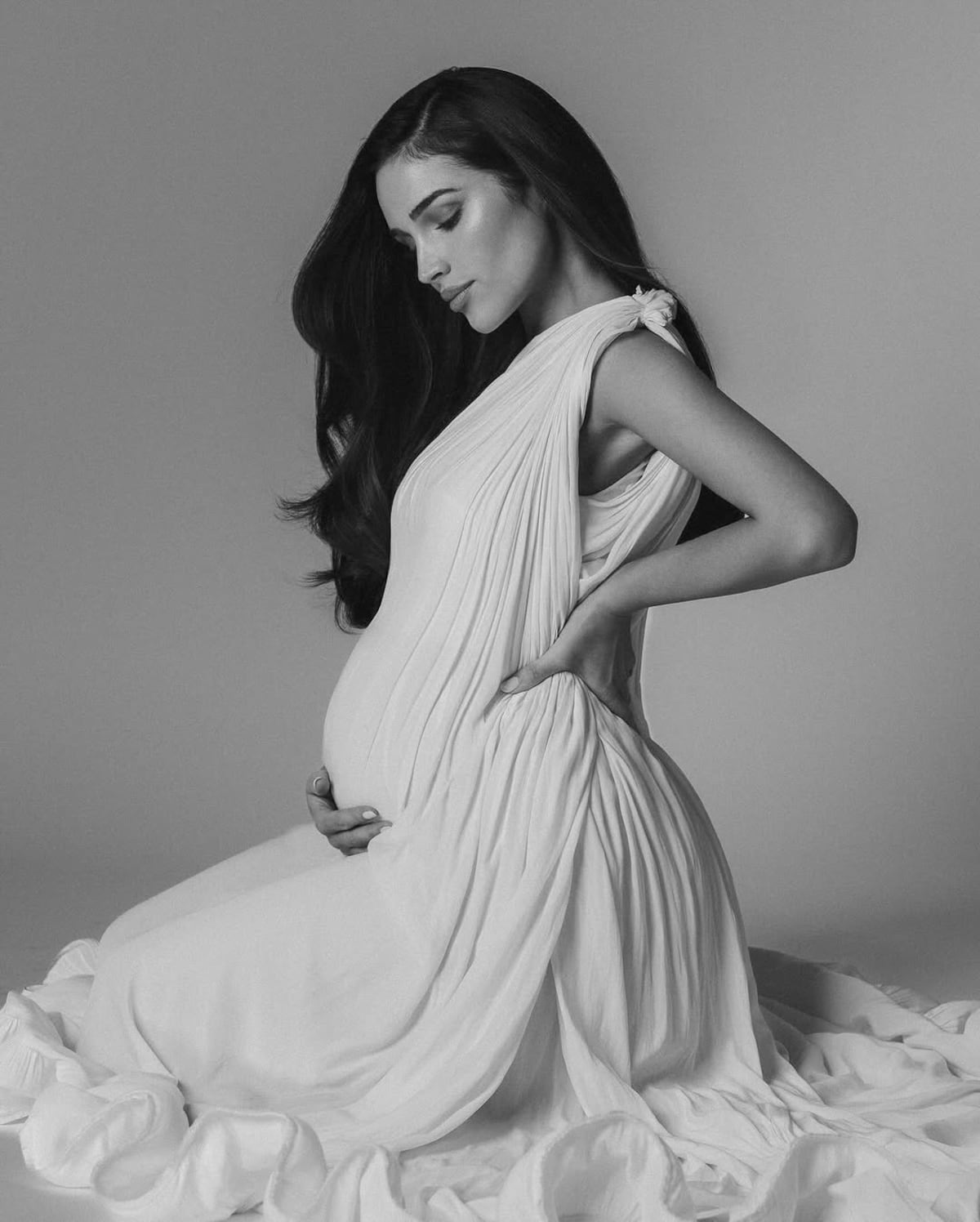 Ocho meses después de su boda, Miss Universo 2012, Olivia Culpo anuncia que está embarazada 