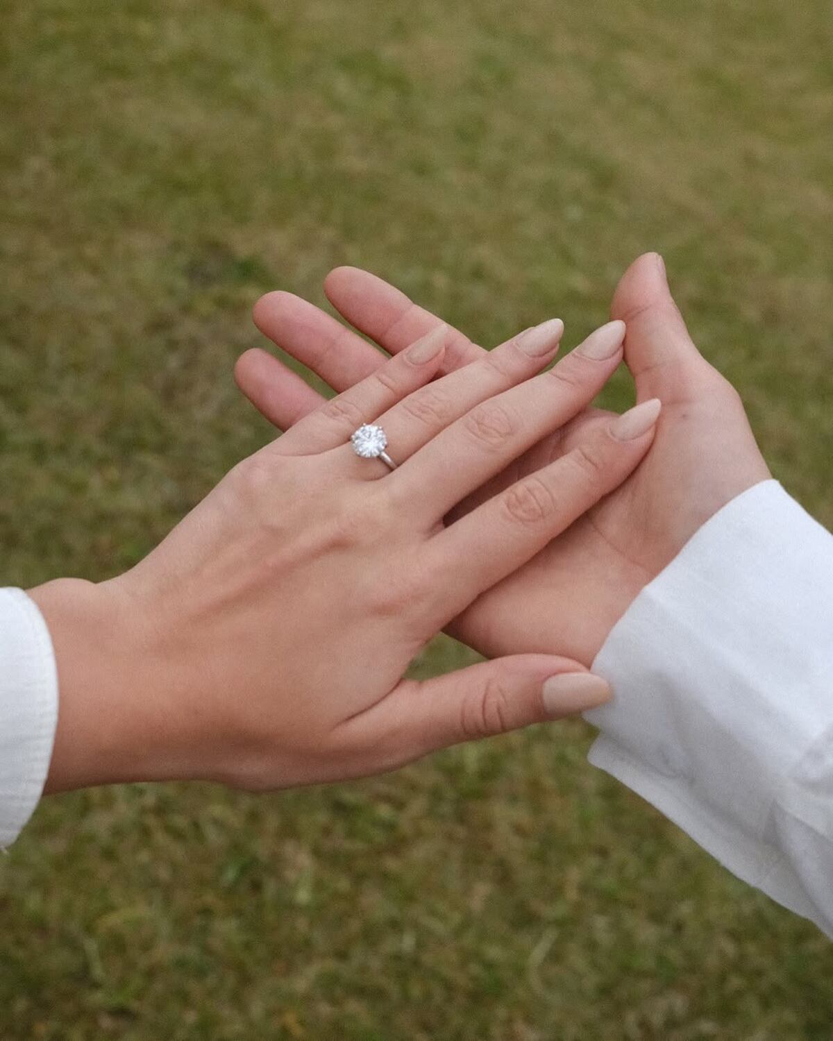 Miss Venezuela 2021, Amanda Dudamel, se comprometió con su novio de la adolescencia, Daniel Roa Frías