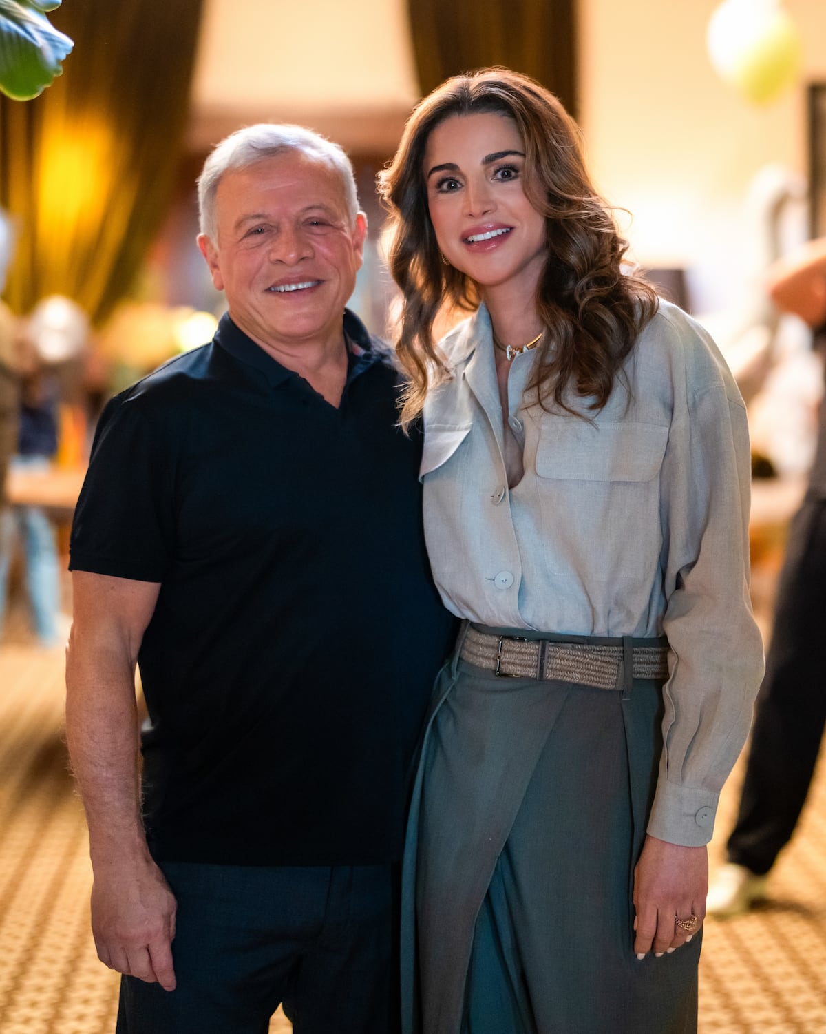 La reina Rania de Jordania presenta a sus nietas gemelas, una llamada como ella