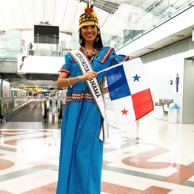 Con nagua y chaquira, Rosa Montezuma llegó a Tailandia