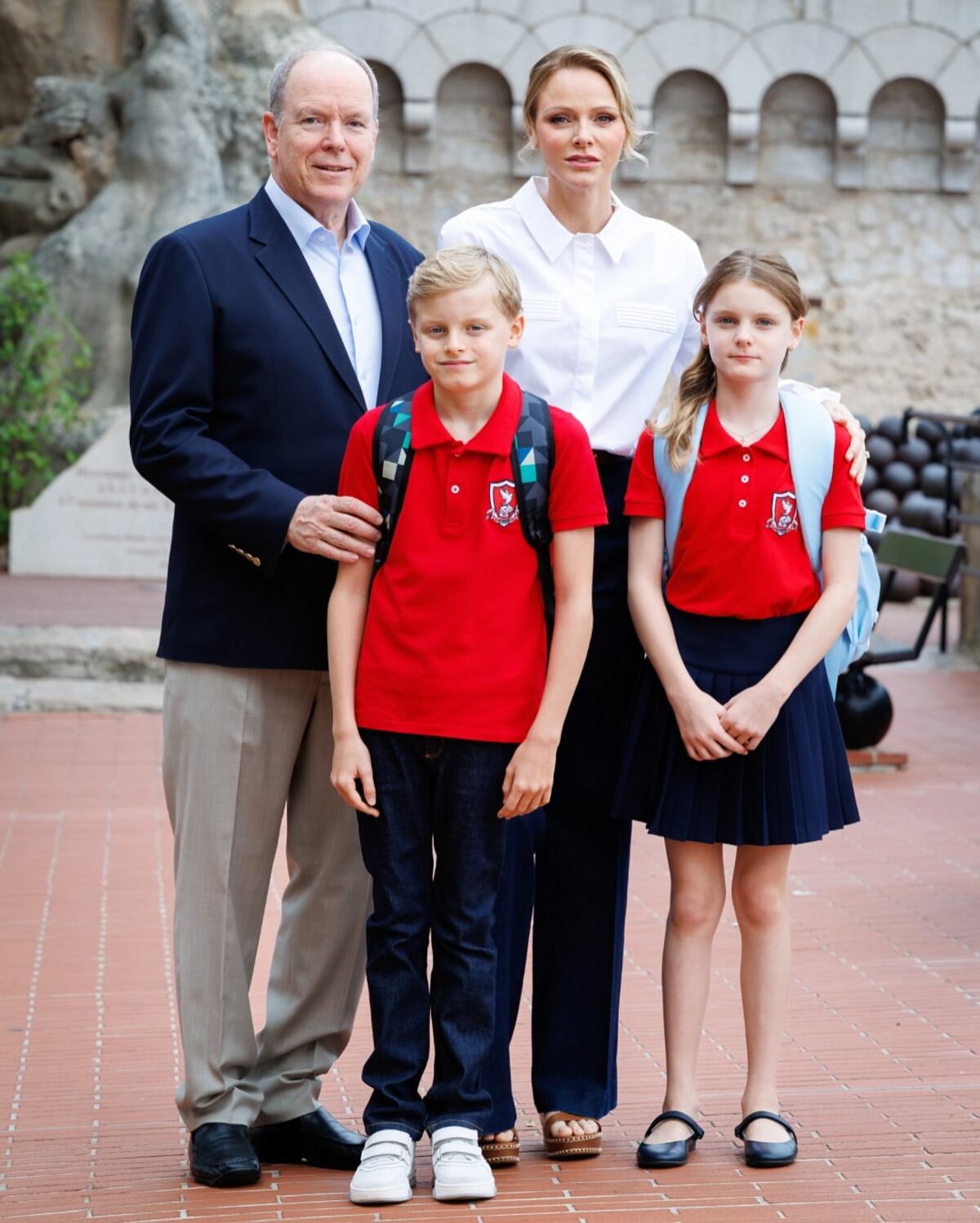 Con mochilas de Roblox y Sanrio: así comenzaron el nuevo año escolar los mellizos del príncipe Alberto de Mónaco