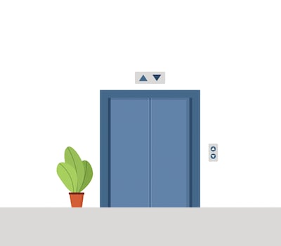 Asustada en el elevador