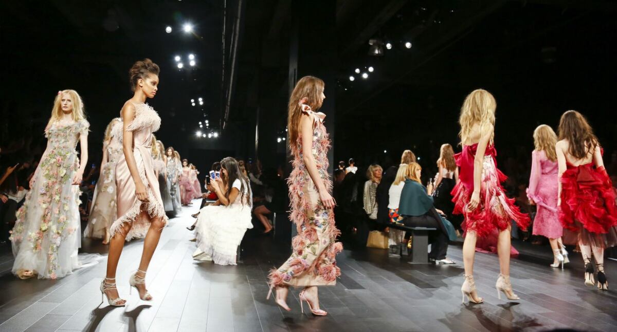 Marchesa cancela su desfile en Nueva York tras escándalo de Weinstein