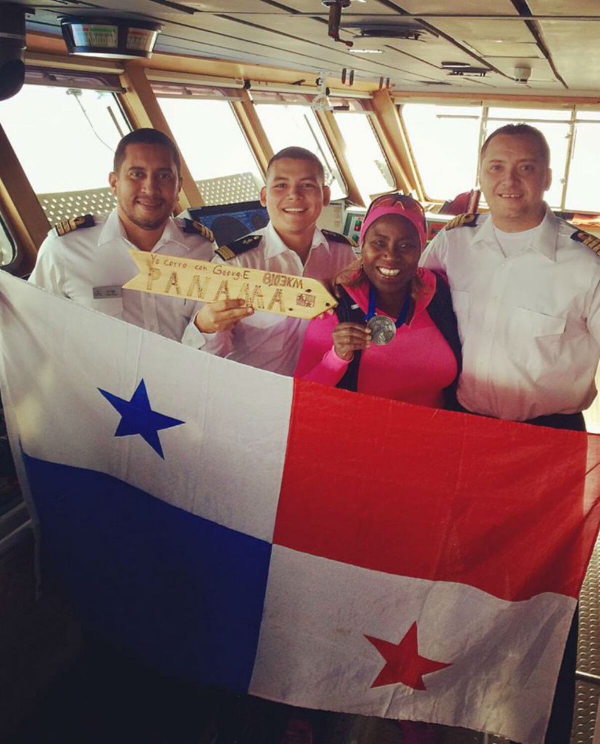 Enitza George, la primera panameña en correr la Antártida