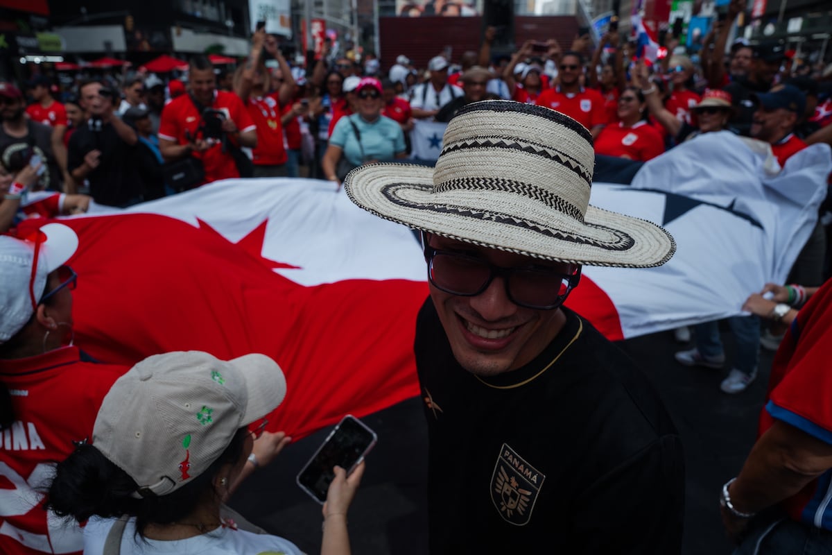 Fotos del banderazo panameño en Times Square, Nueva York, previo al partido contra Inglaterra