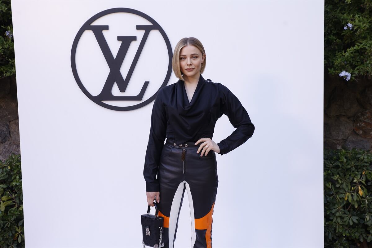 Sophie Turner, Ana de Armas o Ester Expósito... espectaculares en el desfile de Louis Vuitton en Barcelona
