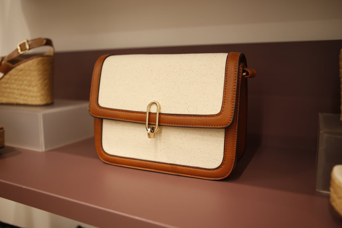 La tendencia se renueva: Redescubriendo la tienda renovada de Payless en Metromall